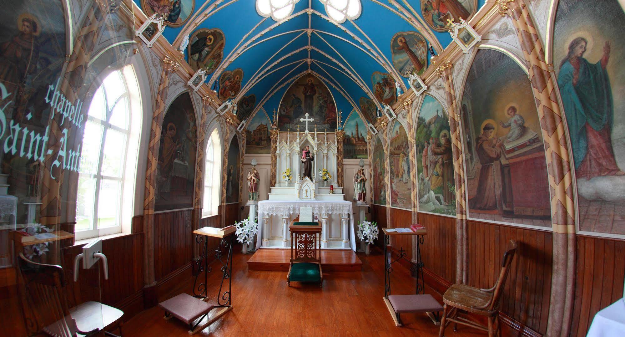 Ermitage Saint-antoine Lac-Bouchette